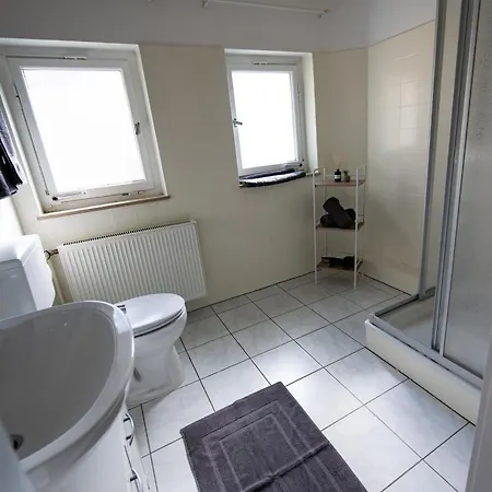 Me Living - - Hauptallee - * Bad Pyrmont