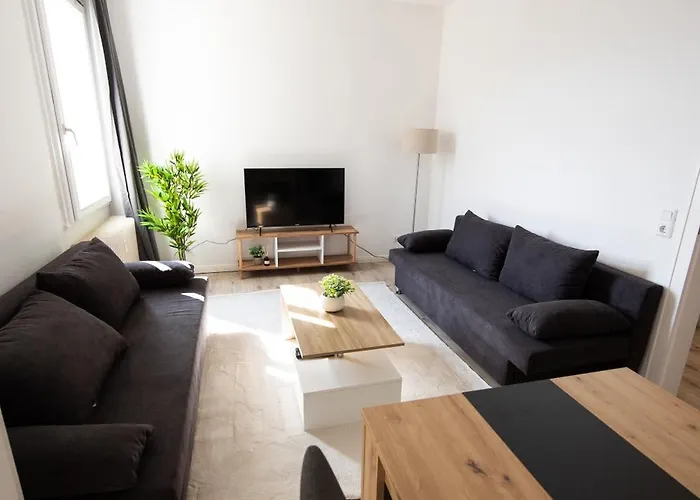 Me Living - - Hauptallee - * Bad Pyrmont