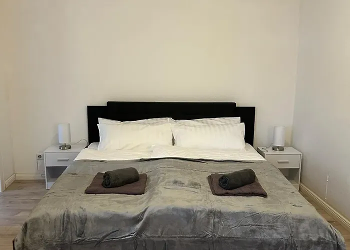 Me Living - - Hauptallee - * Bad Pyrmont