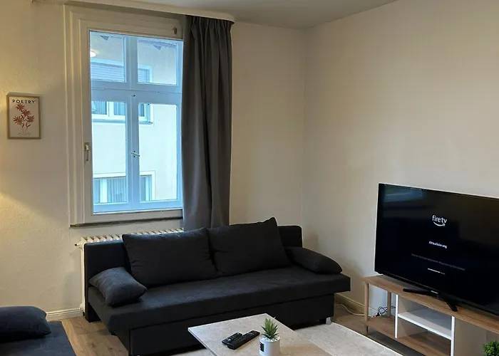 Me Living - - Hauptallee - * Bad Pyrmont